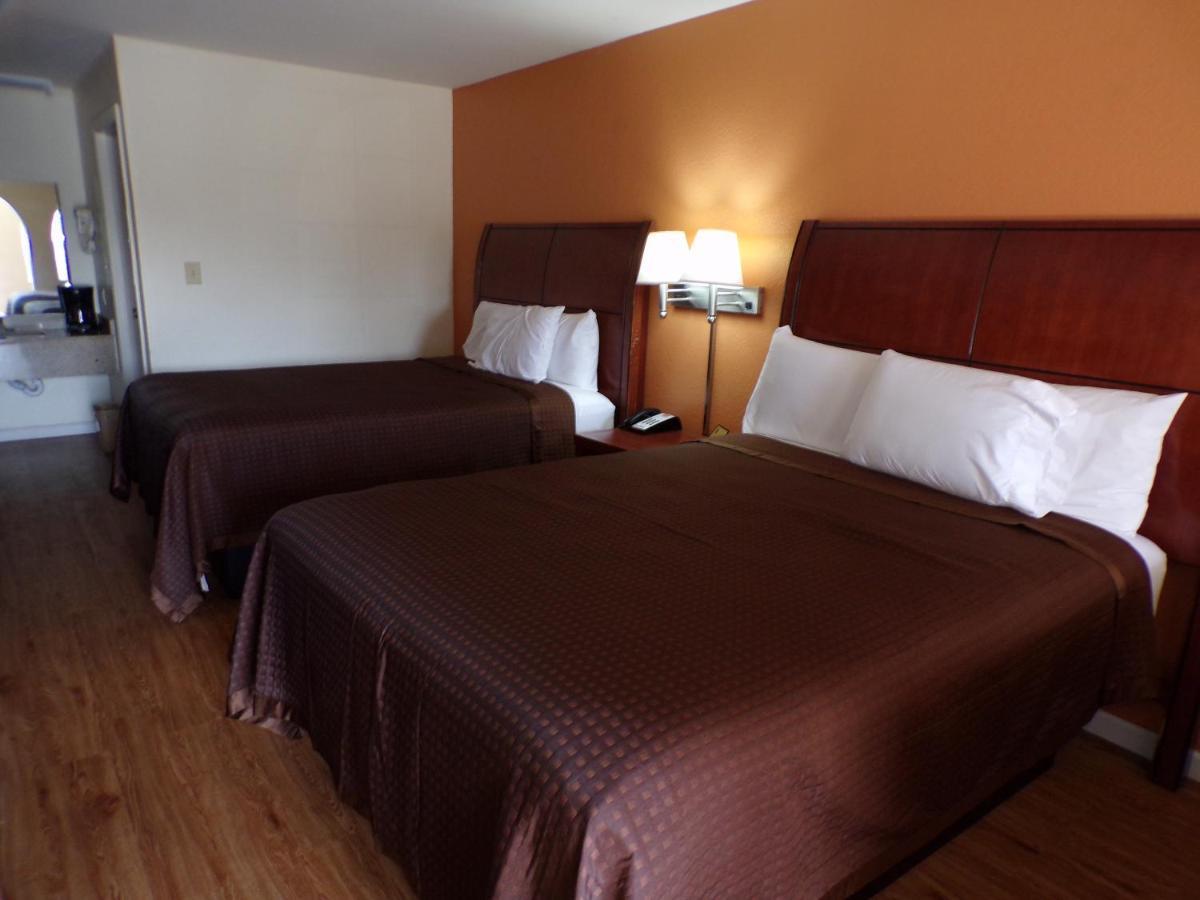 Carry On Inn & Suites LaFayette الغرفة الصورة