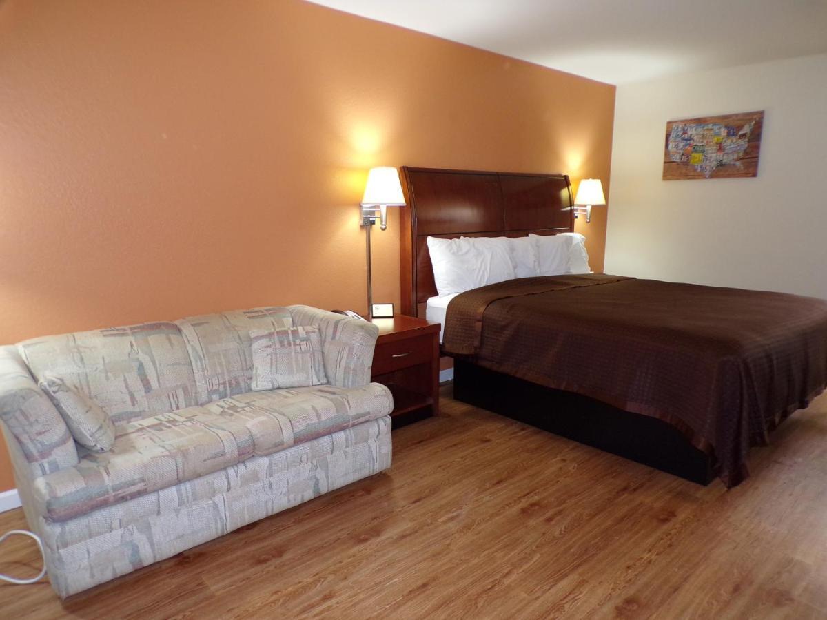 Carry On Inn & Suites LaFayette الغرفة الصورة