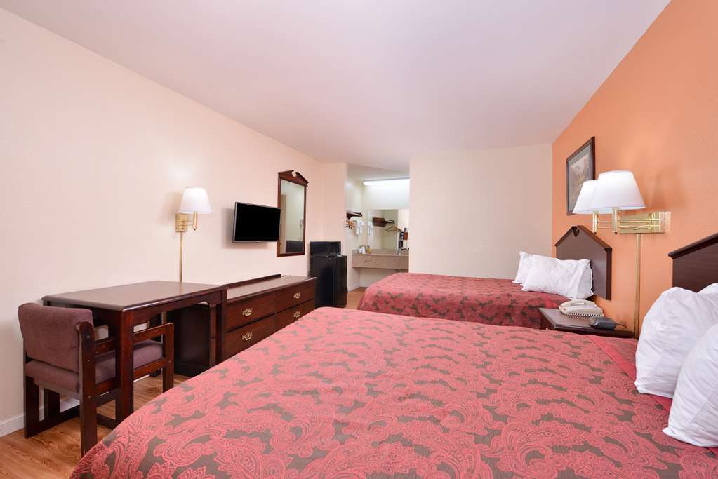Carry On Inn & Suites LaFayette الغرفة الصورة